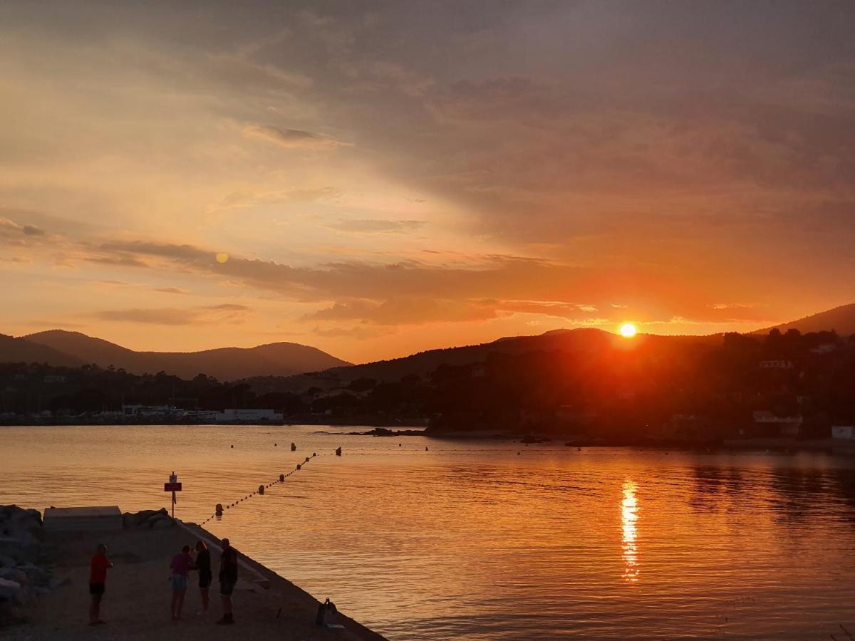 Les Issambres Appart 6 Pers Grande Terrasse Superbe Vue Mer Et Golfe De Saint Tropez, Piscine Esterno foto