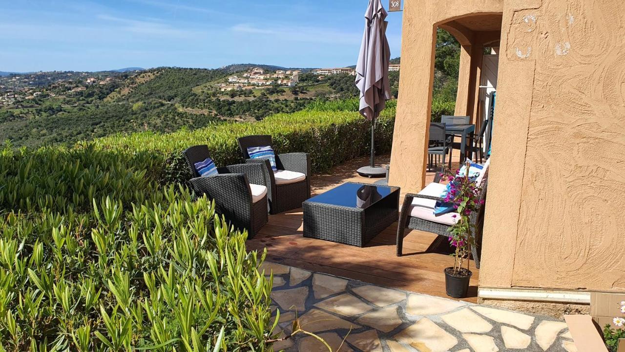 Les Issambres Appart 6 Pers Grande Terrasse Superbe Vue Mer Et Golfe De Saint Tropez, Piscine Esterno foto